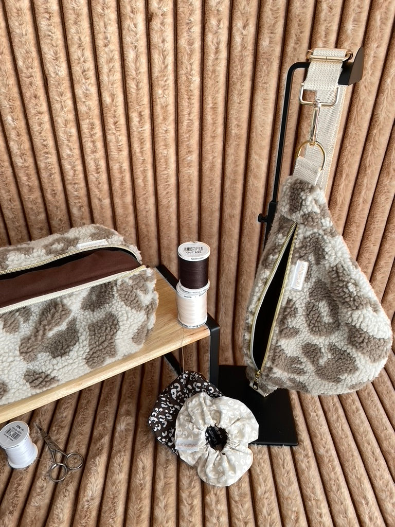 🐆 Sauvage Douce — Accessoires léopard en bouclette faits main