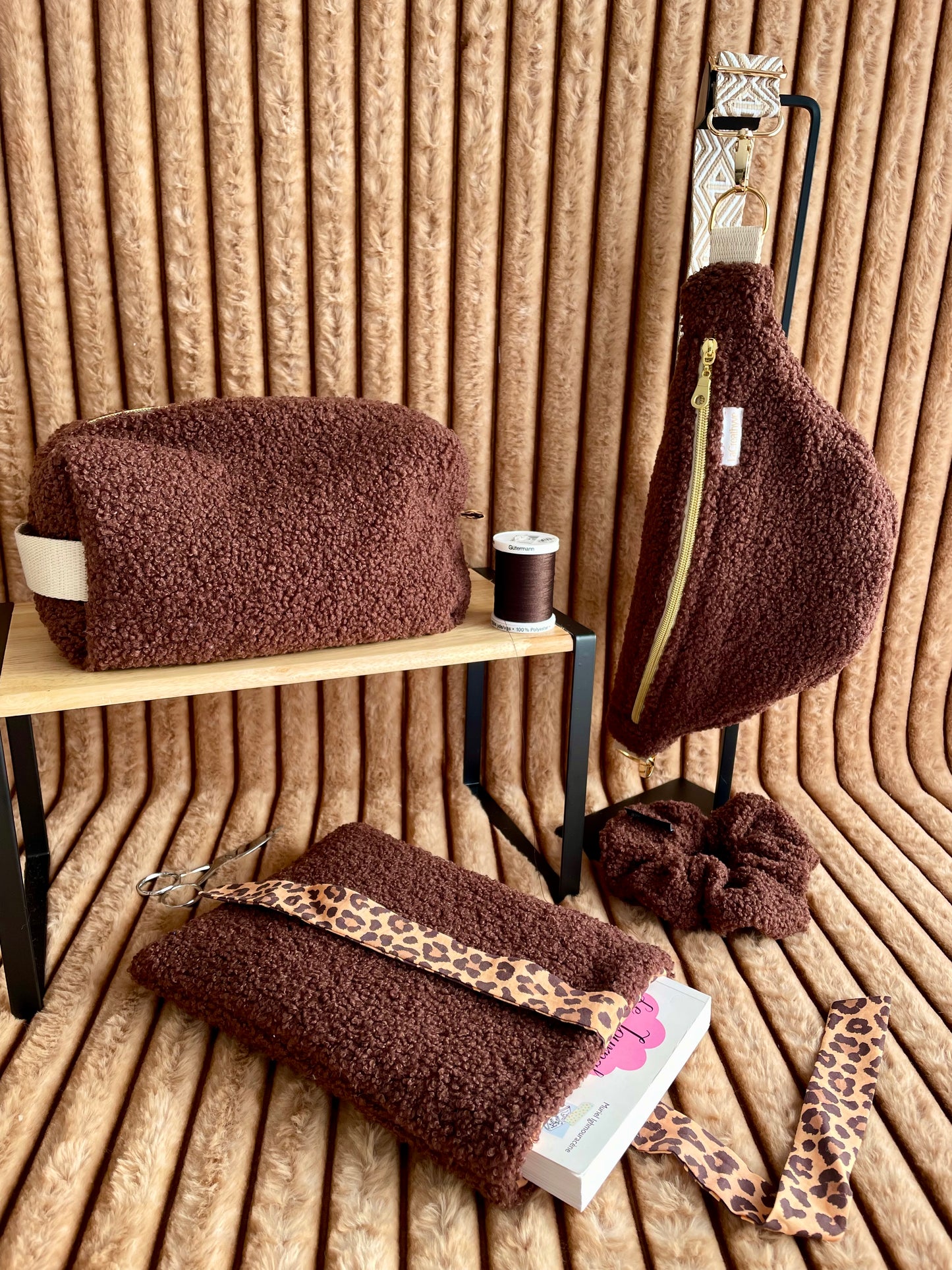 🍫🐆  Fauve Intense - Accessoires en bouclette chocolat & doublure léopard