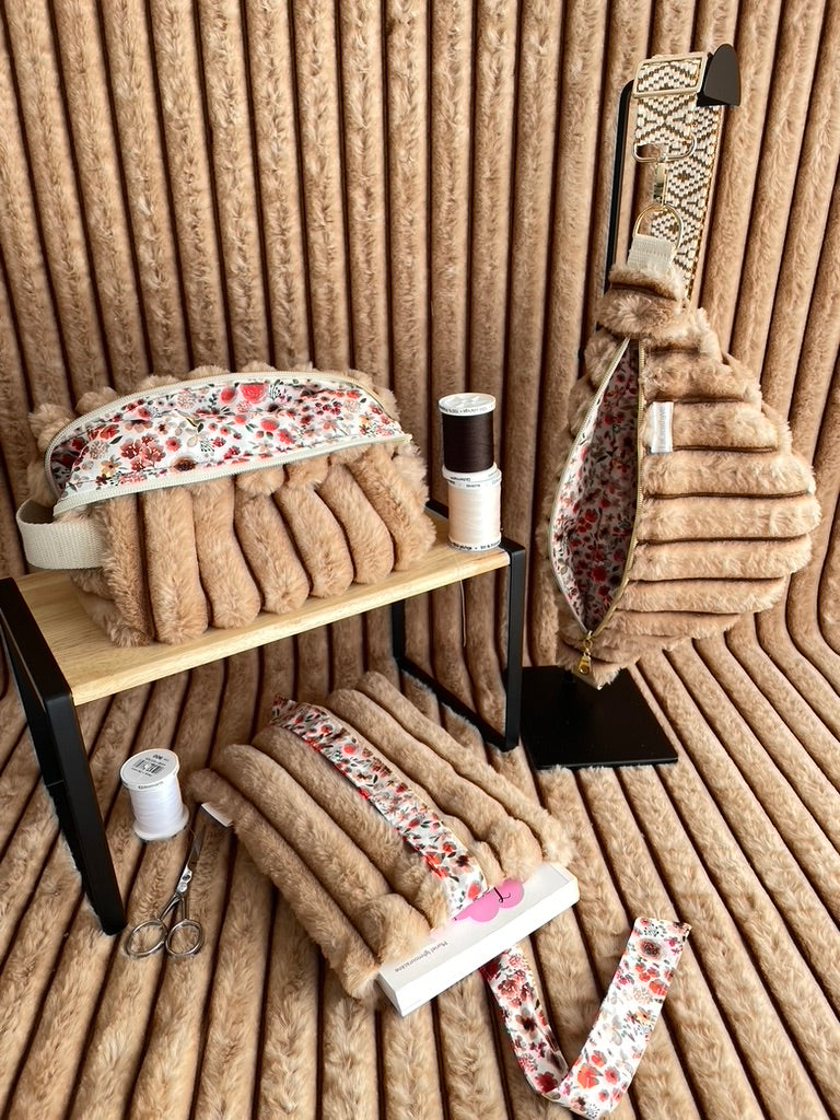 🐾🌸 Fauve Bohème — Accessoires en fausse fourrure & intérieur fleuri