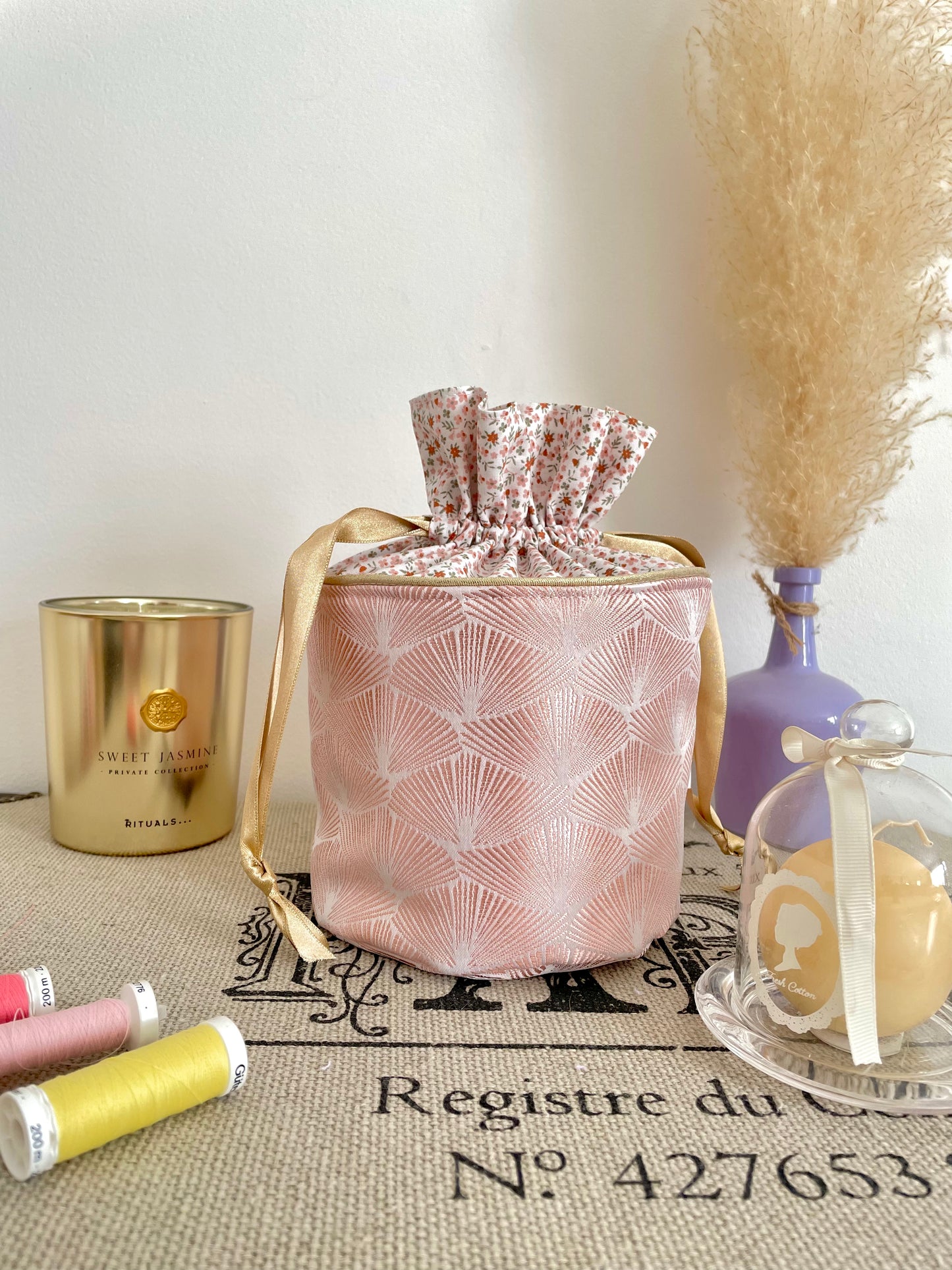 Violet B. – Le pochon rond chic qui sublime votre quotidien